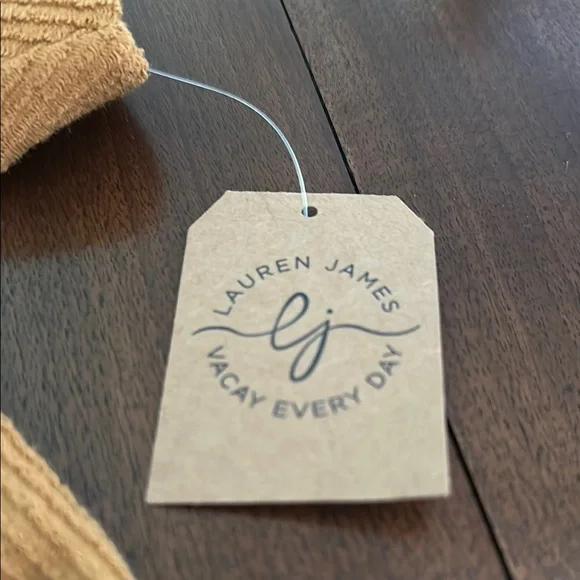 Button-Up Shirt and Shorts Set - Picture 2 of 9